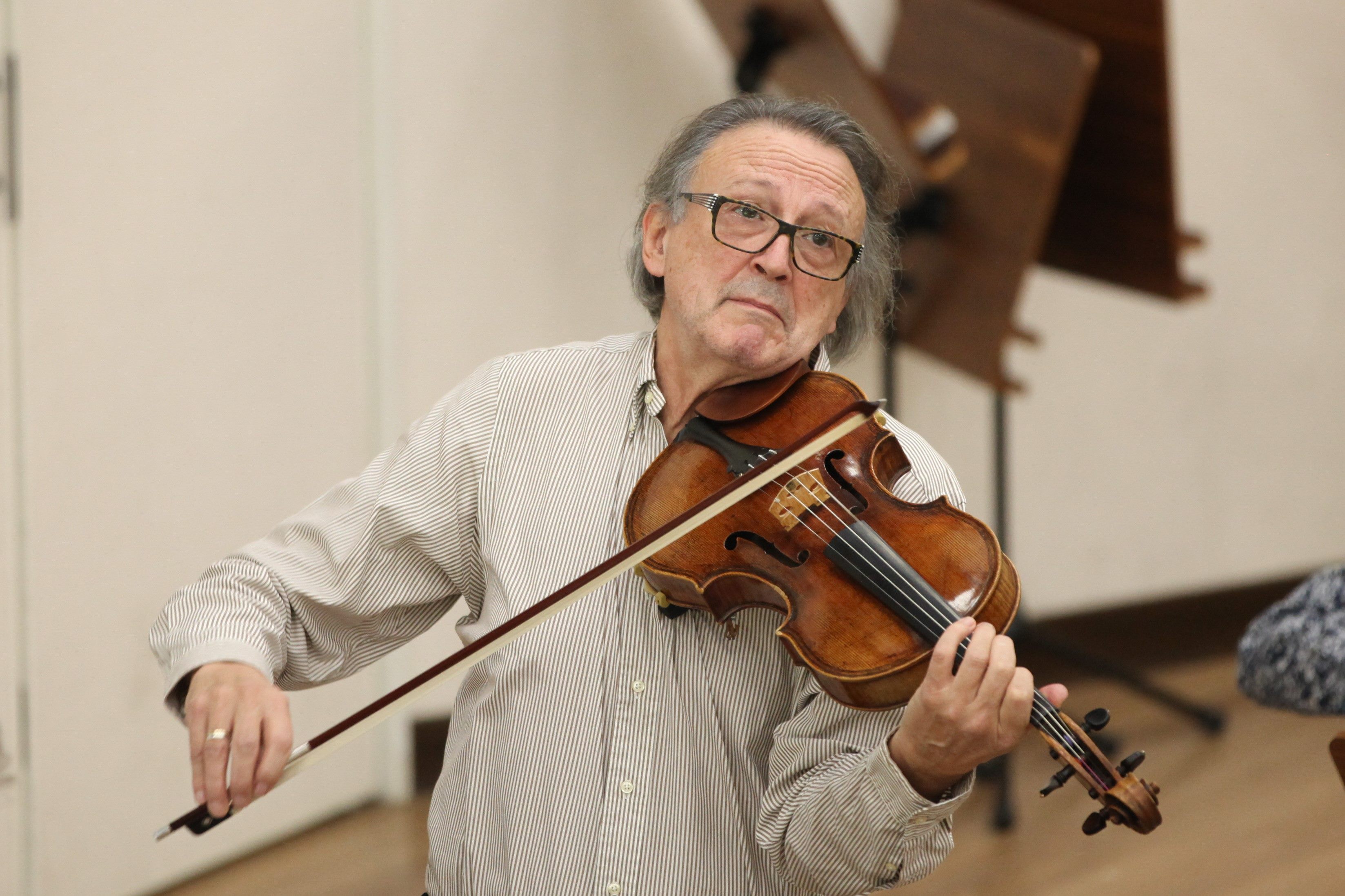 中提琴家傑拉德‧考斯Gérard Caussé