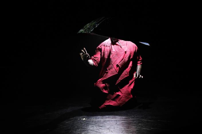 附圖七、邱瑋耀《擺步舞》獨舞篇＿「來新竹・創作吧」提供.JPG