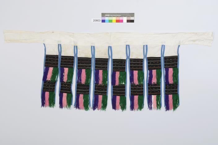圖10_撒奇萊雅族衣飾palimayen片裙（2之1）。（臺北市立文獻館提供）