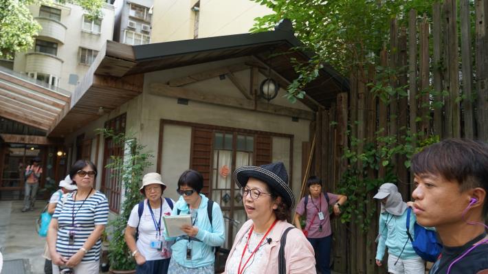 黃智慧老師訴說舊昭和町軼事.JPG