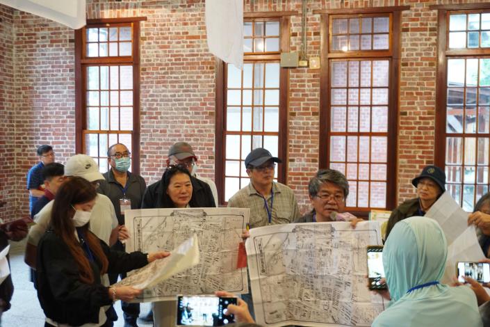 高傳棋老師導覽大尺寸地圖