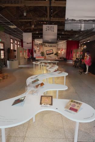 展場全景2.JPG