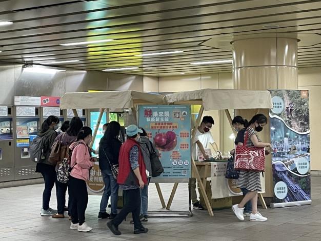 生鮮水果線上訂車站取獲好評1