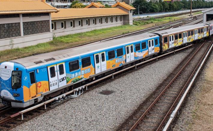 9.捷淨生活．淡信線ESG彩繪列車