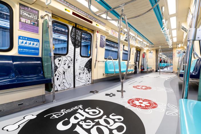 迪士尼貓狗主題彩繪列車8