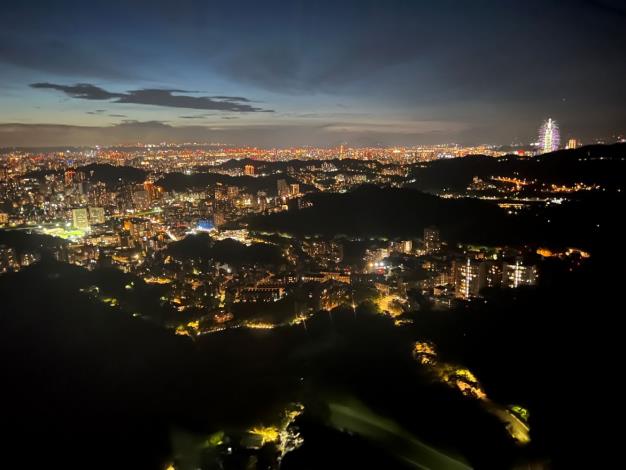 照片6 貓空夜景