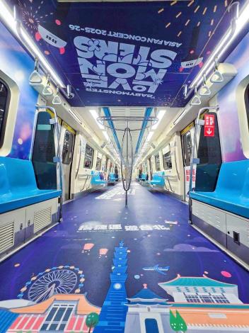 BABYMONSTER 捷運限定專屬彩繪列車1