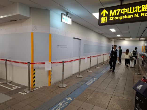 捷運台北車站悼念牆物品已整理完畢(7)