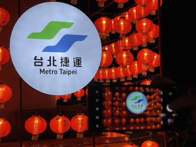 北捷圓山站燈籠牆(1)