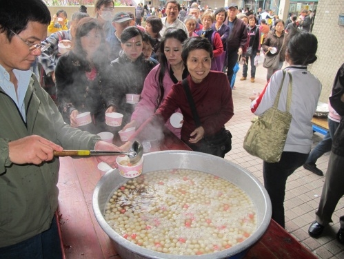 歡喜入厝、吃吃喝喝