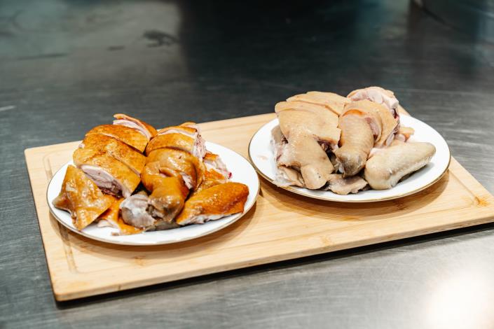 【傳統雙喜組】士東市場-士東好吃雞肉（甘蔗土雞或鹽水土雞半隻）