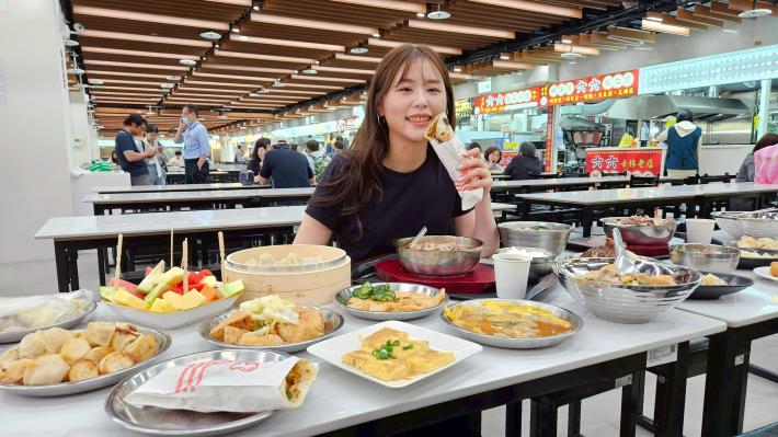 35家商家超過100道美食小吃,口味眾多絕對不怕挑不到你喜歡的熟悉好滋味