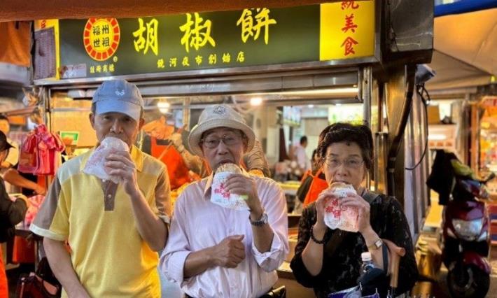 「福州世祖胡椒餅」是屢獲米其林必比登推薦