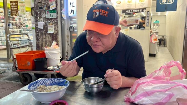 「曾記當歸豬腳麵線」讓貓大爺直呼暖心又暖胃