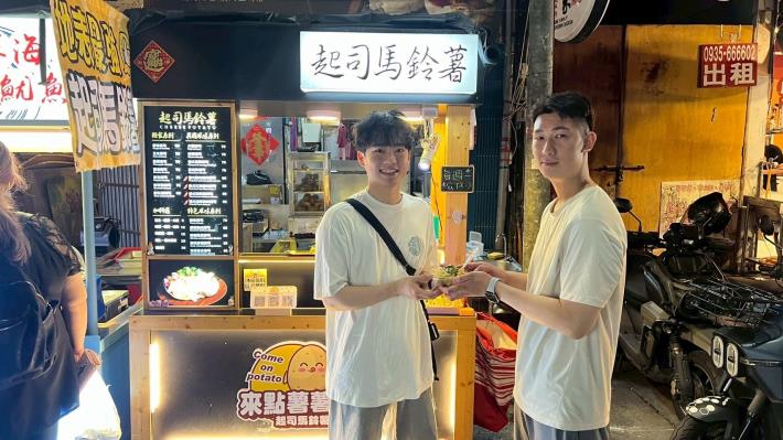 「來點薯薯起司馬鈴薯」口感層次豐富,讓濃稠的起司與綿密馬鈴薯完美融合