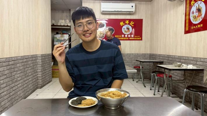 「魏祥記純糖麻糬」手工製作的麻糬，外皮柔軟，內餡甜而不膩