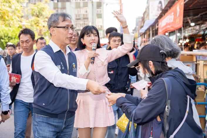 張溫德副市長發送「馬上有錢 喵」給現場民眾1