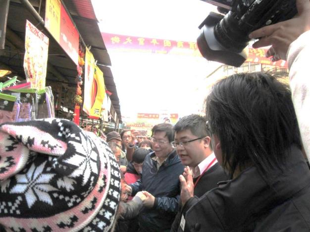 104年度榮濱年貨大街1