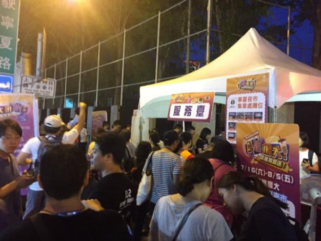 1050805寧夏夜市活動現場人潮