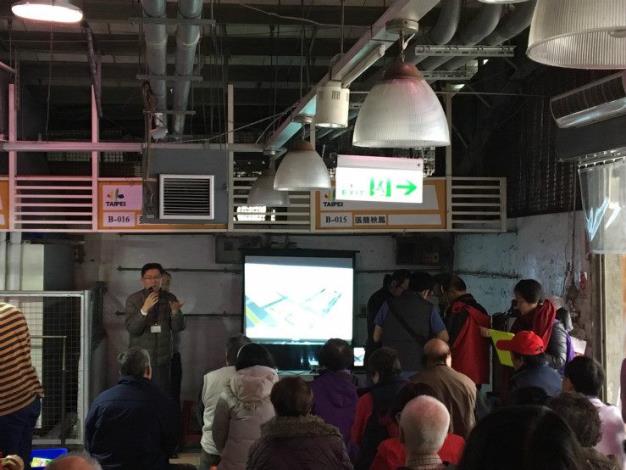 105.12.28成功市場改建規劃攤商說明會2