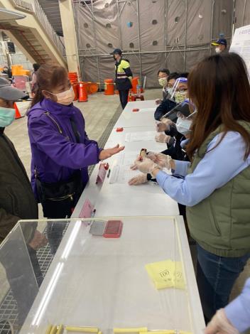 111年第一果菜批發市場攤位抽籤-3