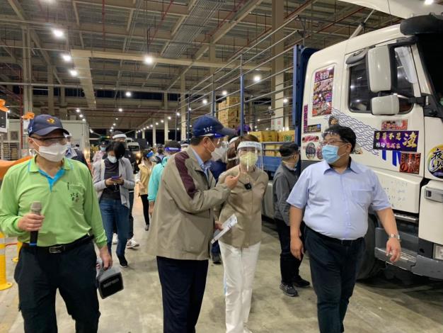1110504-黃副市長第一果菜批發市場防疫視察-2