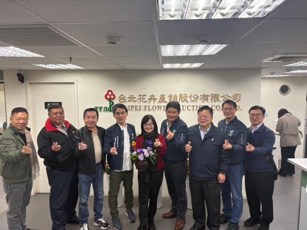 1140115-林副市長參與台北花市春節花卉推廣暨農特產品市集-5