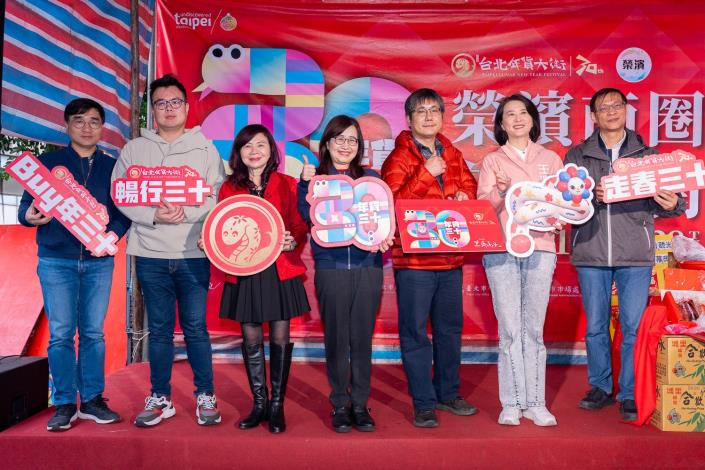 1140125-林副市長年貨大街走街(榮濱商圈)-4