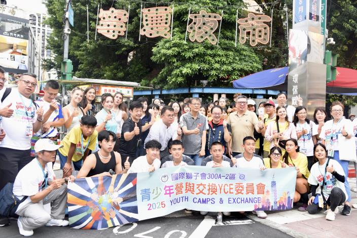 1140812-陳局長視察寧夏夜市-2