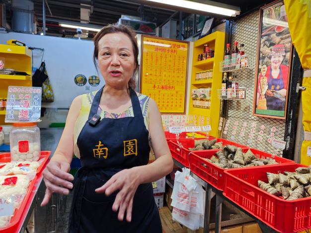 圖2:南園食品老闆娘謝月燕