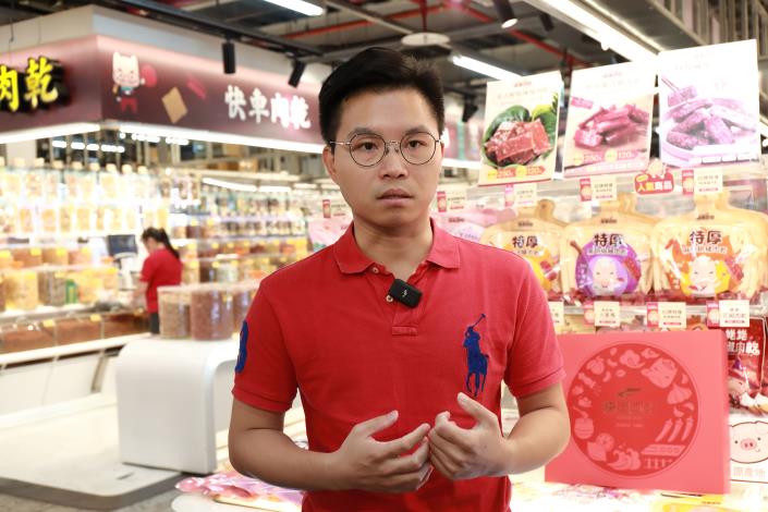 圖2：快車肉乾老闆王雨弘