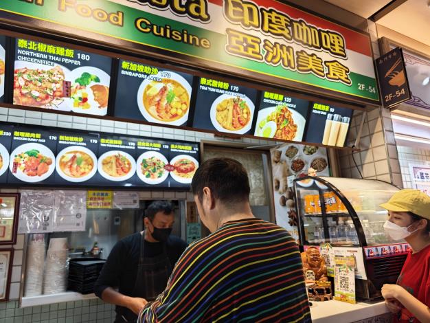 圖6：老闆熱情招呼顧客