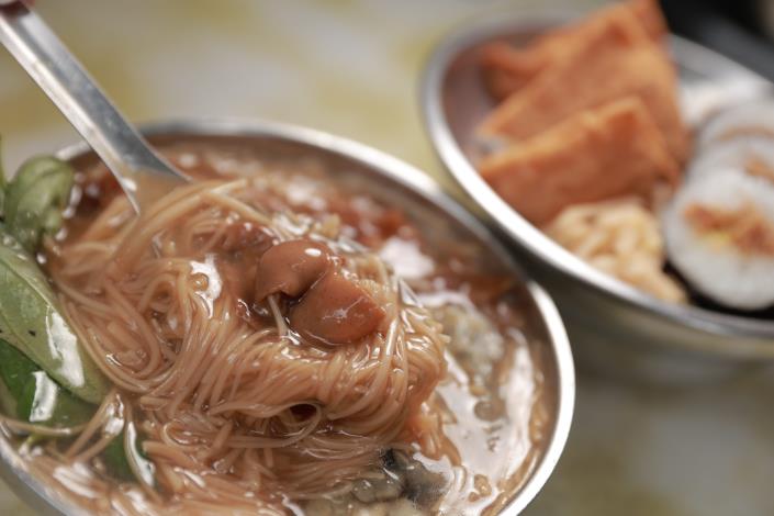 家喻戶曉的平民美食大腸麵線.JPG