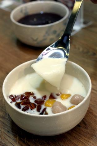 傳說中超級美味的豆漿豆花