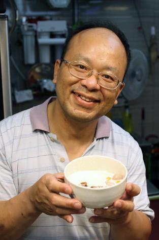 老闆堅持品質與天然食材製作每一樣美食