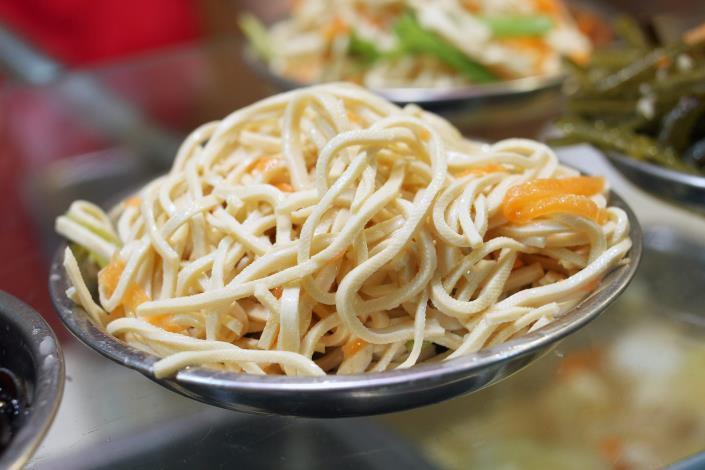 老闆自製的小菜