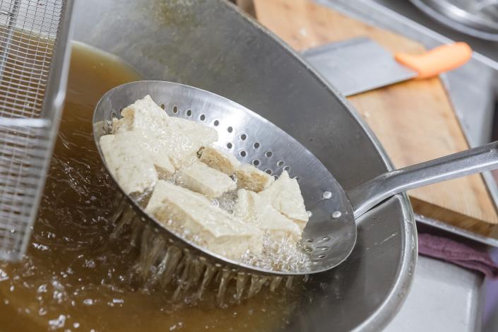 臭豆腐都是現點現炸，保證吃到每一口都酥脆