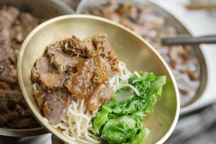 喜歡口感層次豐富的就選牛三寶