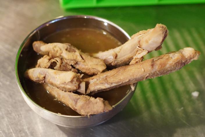 饒河街觀光夜市-金林三兄弟藥燉排骨 (7) 拷貝