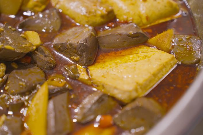 臭豆腐鴨血也難不倒小雲姐