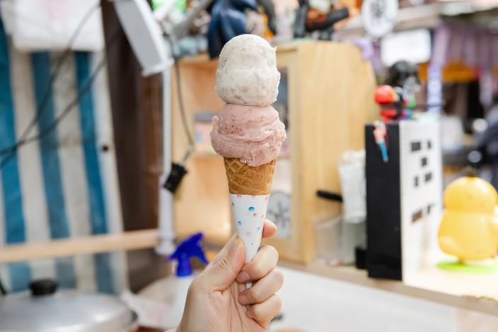 叭噗冰淇淋真材實料吃得到原塊果肉