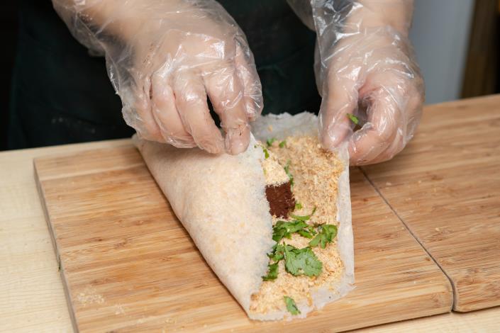 花生香菜加上提拉米蘇