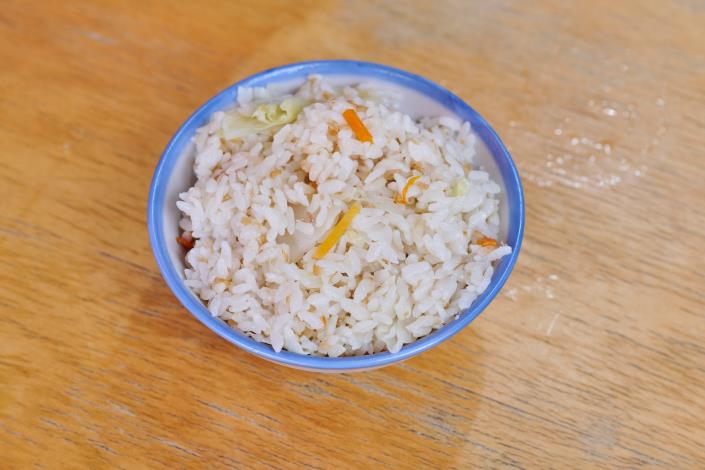 招牌必點高麗菜飯。