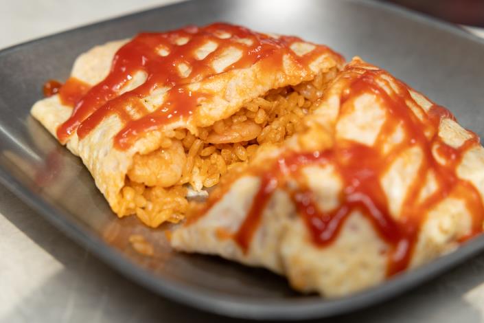 番茄醬香濃的蛋包飯 是相當受歡迎的和風美食