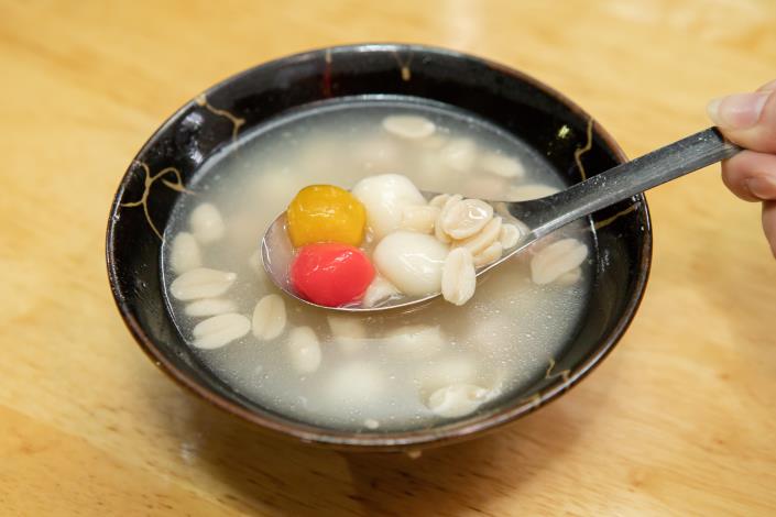 店內人氣招牌的客家手工湯圓