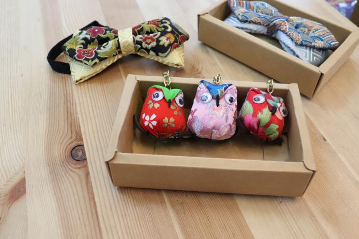 客家花布做的貓頭鷹，也是婚禮小物的好選擇.JPG