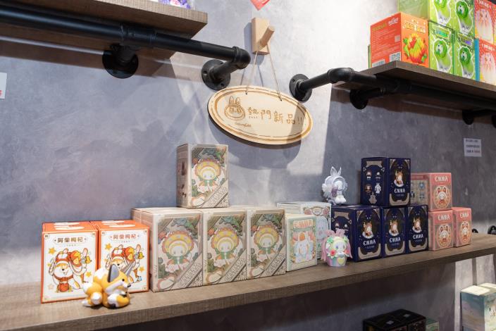 熱門新品區可以找到最新款盲盒