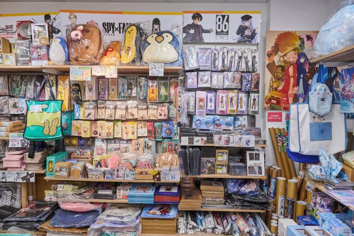 店裡還銷售動漫的周邊商品