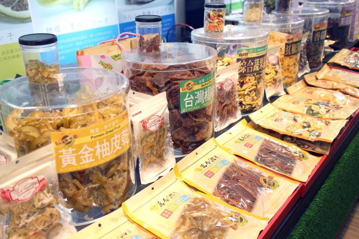 萬金游的果乾自用送禮兩相宜