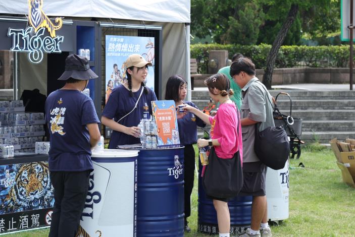 0720-0721天母運動公園主場活動現場共集結約90攤美食、啤酒攤商 歡迎民眾前來遊逛.JPG